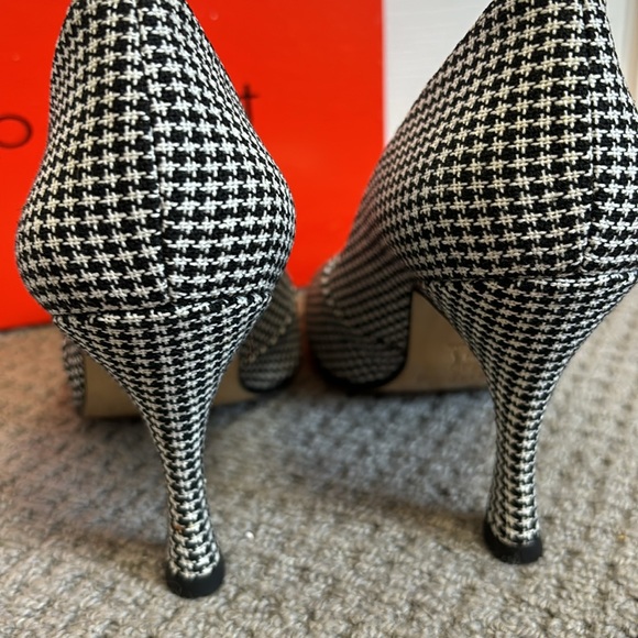 COUP D’ETAT || Sasha open toe pumps - Picture 4 of 6